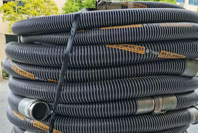 复合输油管 Composite oil hose